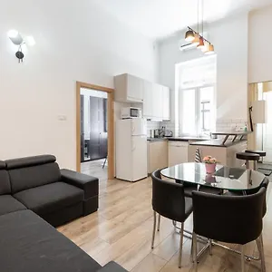  Apartment D78 Dohany